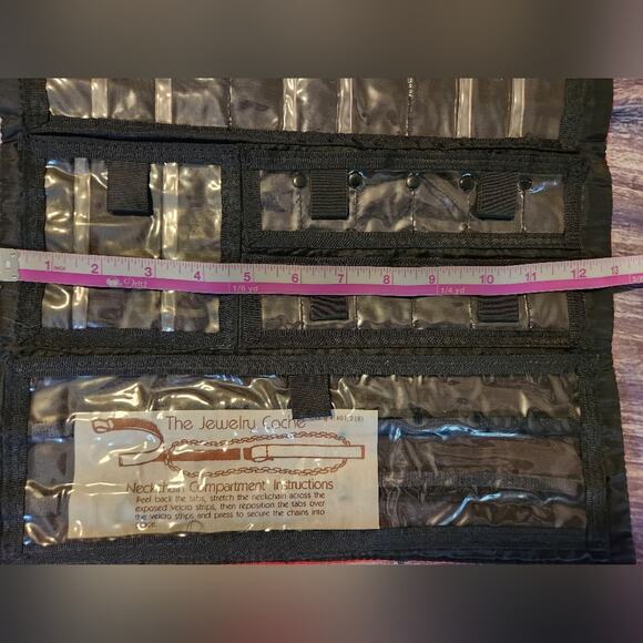 Vintage Mink Co. Red Floral Roll Up Jewelry Organizer Travel - Picture 8 of 14